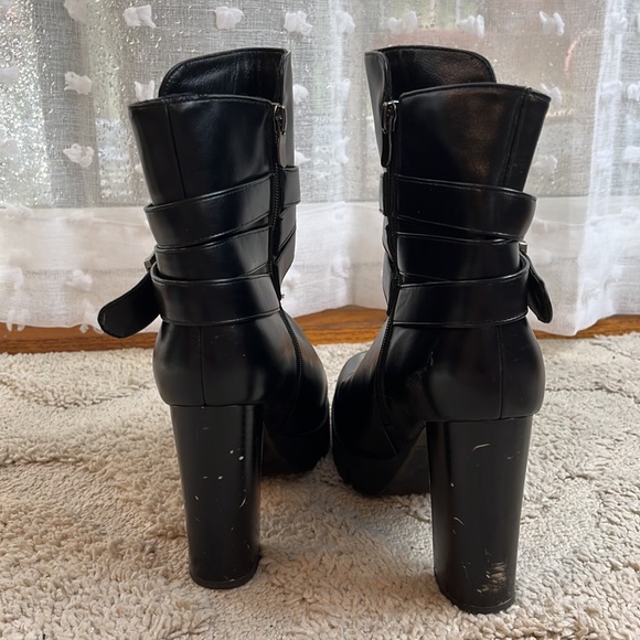 Milwaukee Performance Booties - Picture 4 of 6